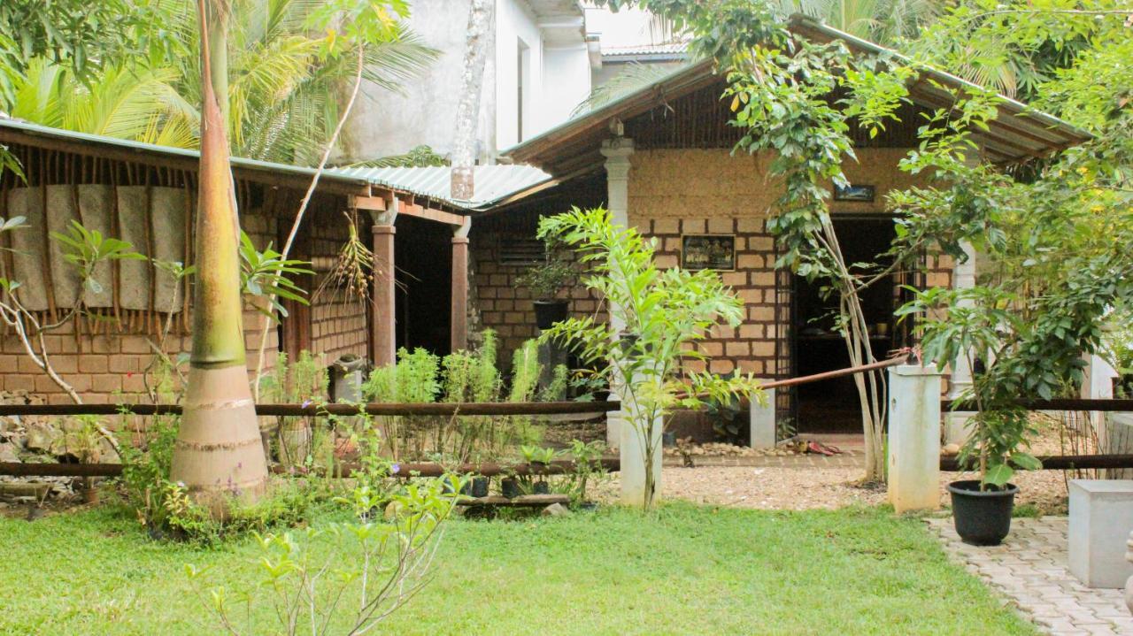 Hotel The Mango Leaf Matara Exterior foto
